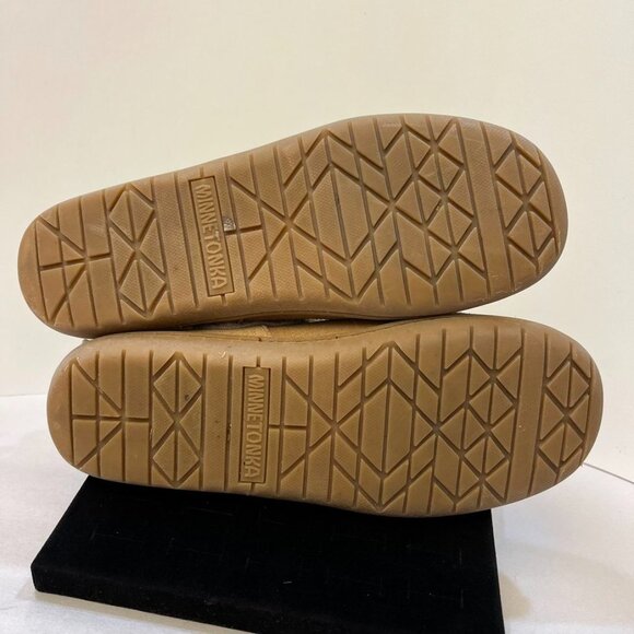 Minnetonka Faux Shearling Suede Ankle Boots Women’s 8 Tan Cozy Slip-On - Picture 4 of 12